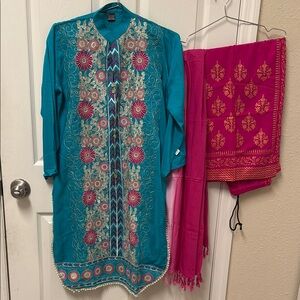 New Indian Pakistani Teal blue and Pink Embroidered Kurta Set for Women #740